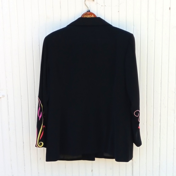 PSALMS: CIV LADIES COLORFULLY EMBROIDERED LUX BLAZER - Picture 15 of 16
